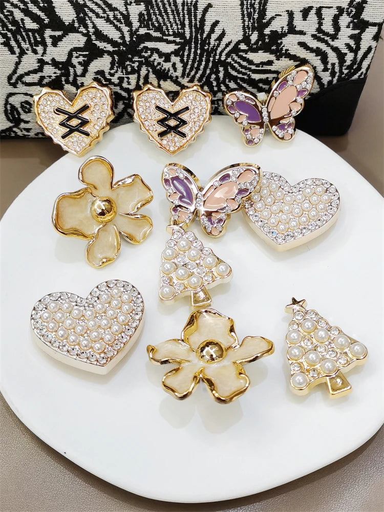 2PCS DIY Flower Shoelaces Charm Christmas Tree Shoes Buckle Decorations Heart Shaped Shoe Clips Butterfly Shoes Lace Accessories