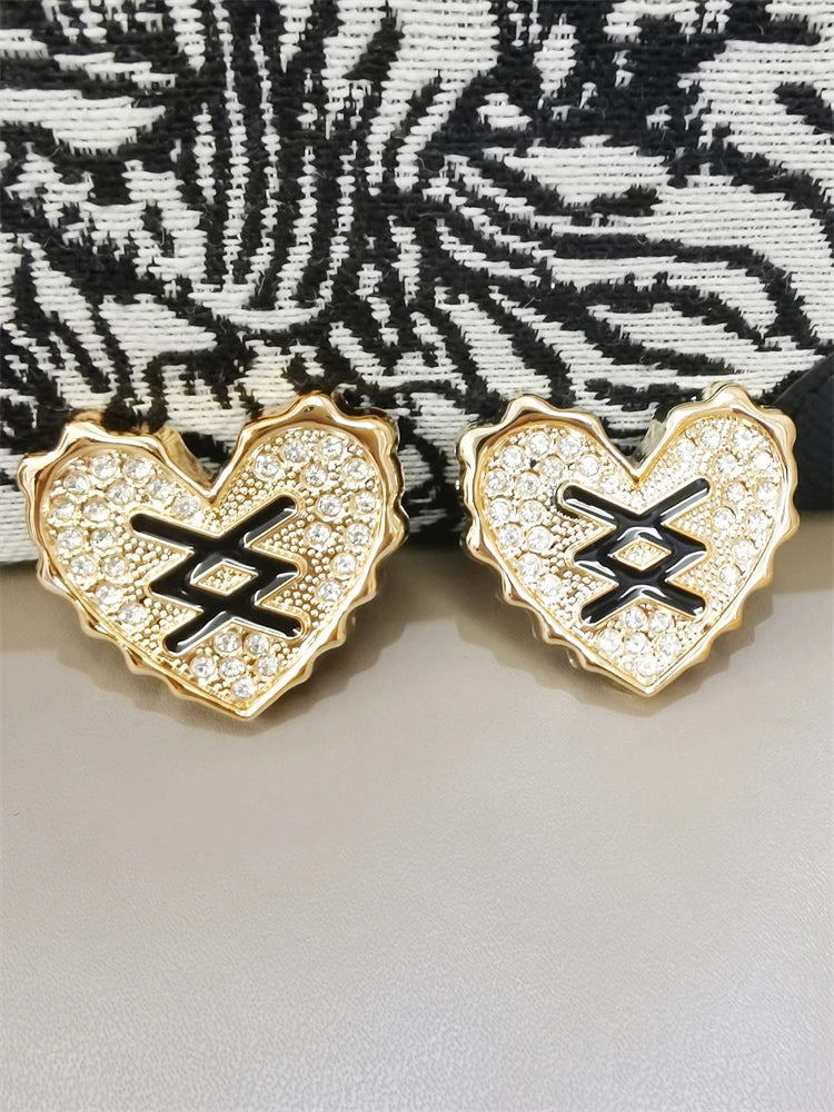 2PCS DIY Flower Shoelaces Charm Christmas Tree Shoes Buckle Decorations Heart Shaped Shoe Clips Butterfly Shoes Lace Accessories