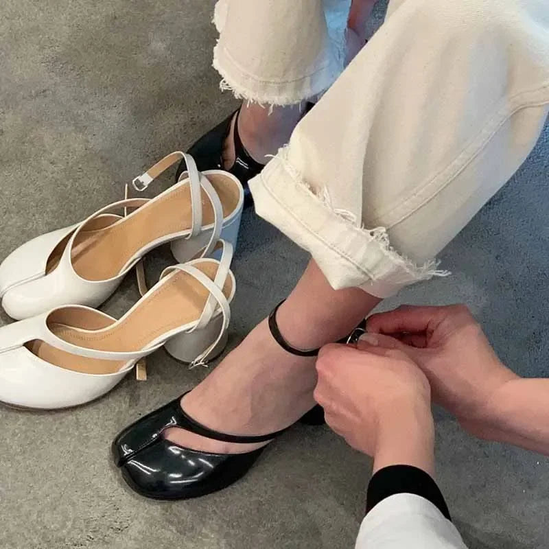 New Fashion Patent Leather Cross Belt Tabi Women's Pumps Spring and Summer Slingbags Split Toe Thick High Heels Chunky Shoes