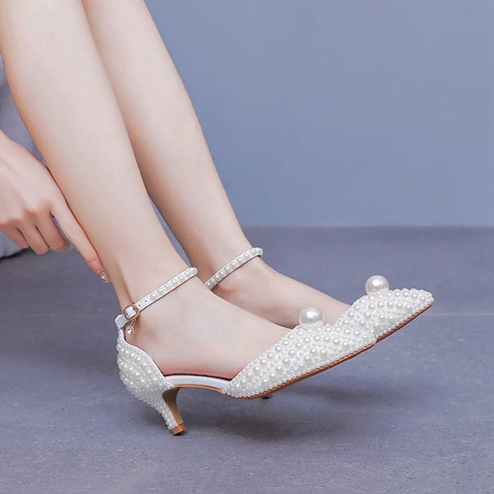 2025 New Large Pointed Womens Sandals Slim Heels Wedding Dress Beige Pearl Wedding Shoes Sandals Bridal High Heels Wedding Shoes
