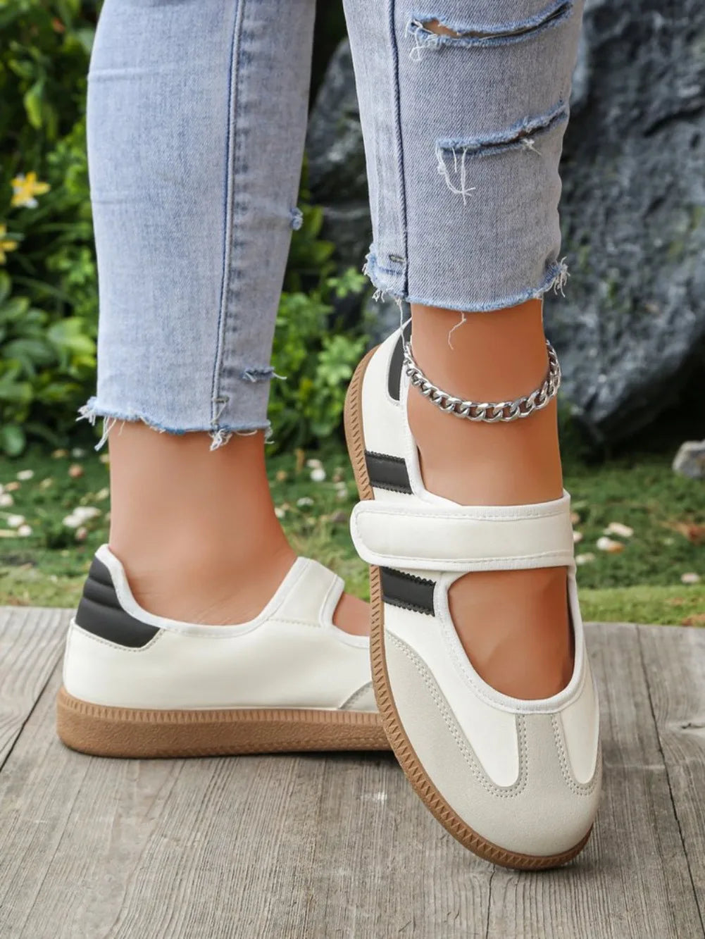 Women Sneakers 2026 New Fashion Solid Shallow Designer Shoes Spring Autumn Soft Soled Loafers Comfort Casual Female Sports Shoes