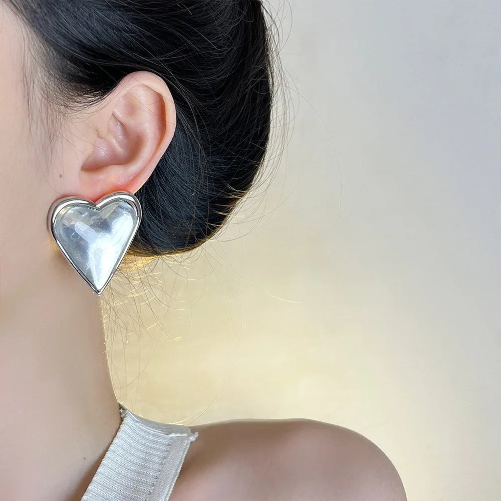 Korean-Style Summer Heart-Shaped Earrings Are Exquisite And Elegant Jewelry Accessories For Women