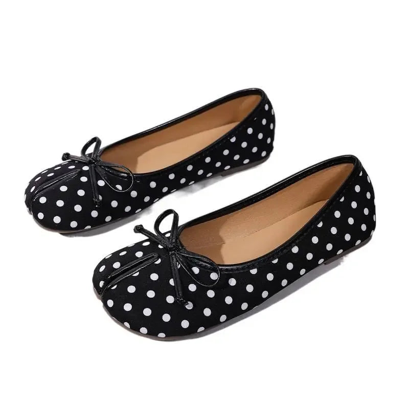 Tabi Ballet Flats for Women Split Toe Flat Shoes Elegant Bow Knot Slip on Shoes French Vintage Summer Flats Trendy Shoes