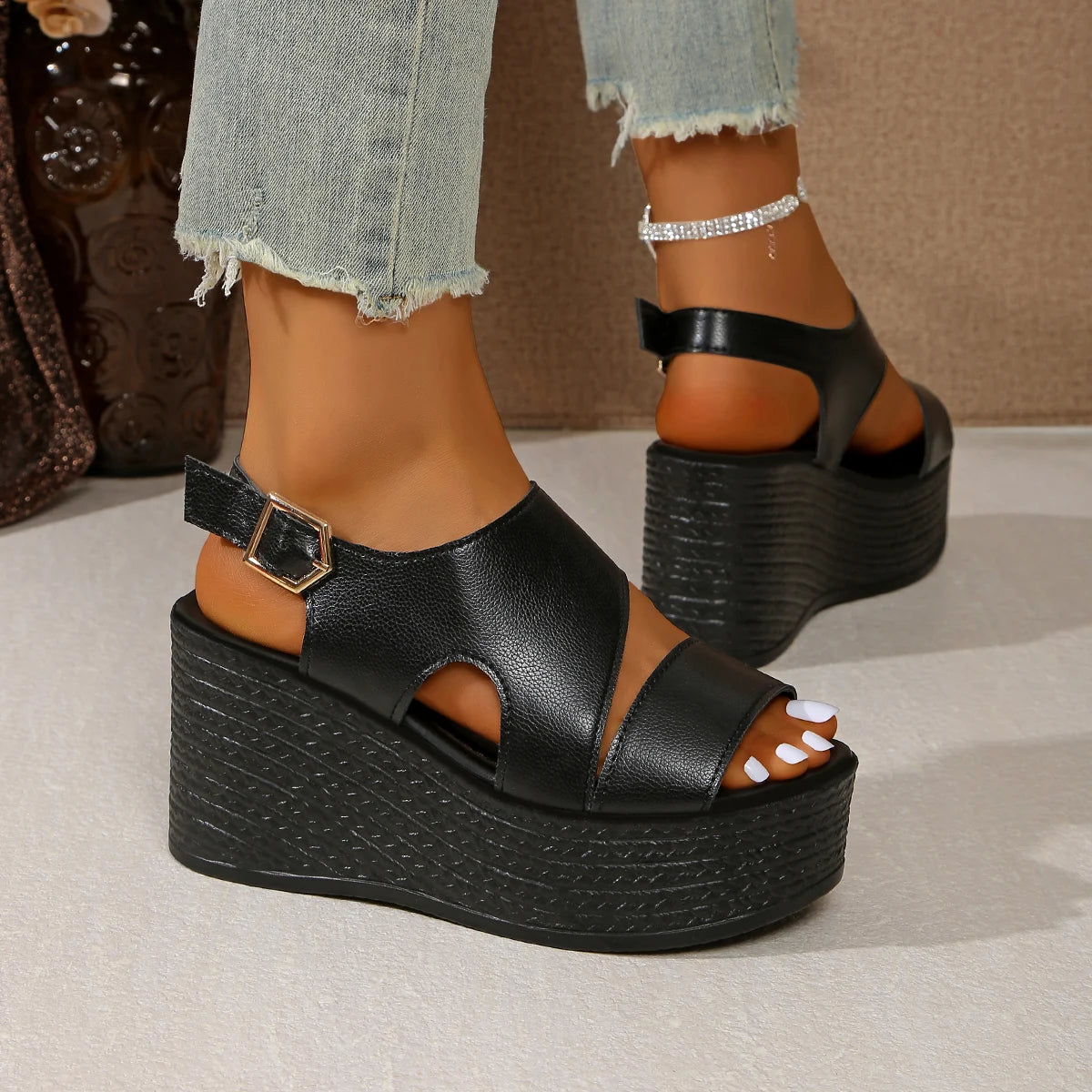 Open-toe slope sandals leather strap Roman shoes 2025 summer fashion lightweight thick sole non-slip high heels women's shoes