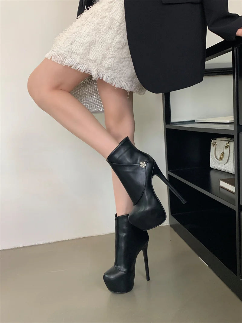 Hlieny Size 35-42 Fashion Extreme Platform Boots Women Winter Fashion Round Toe Thin High Heels Flowers Buckle Shoes