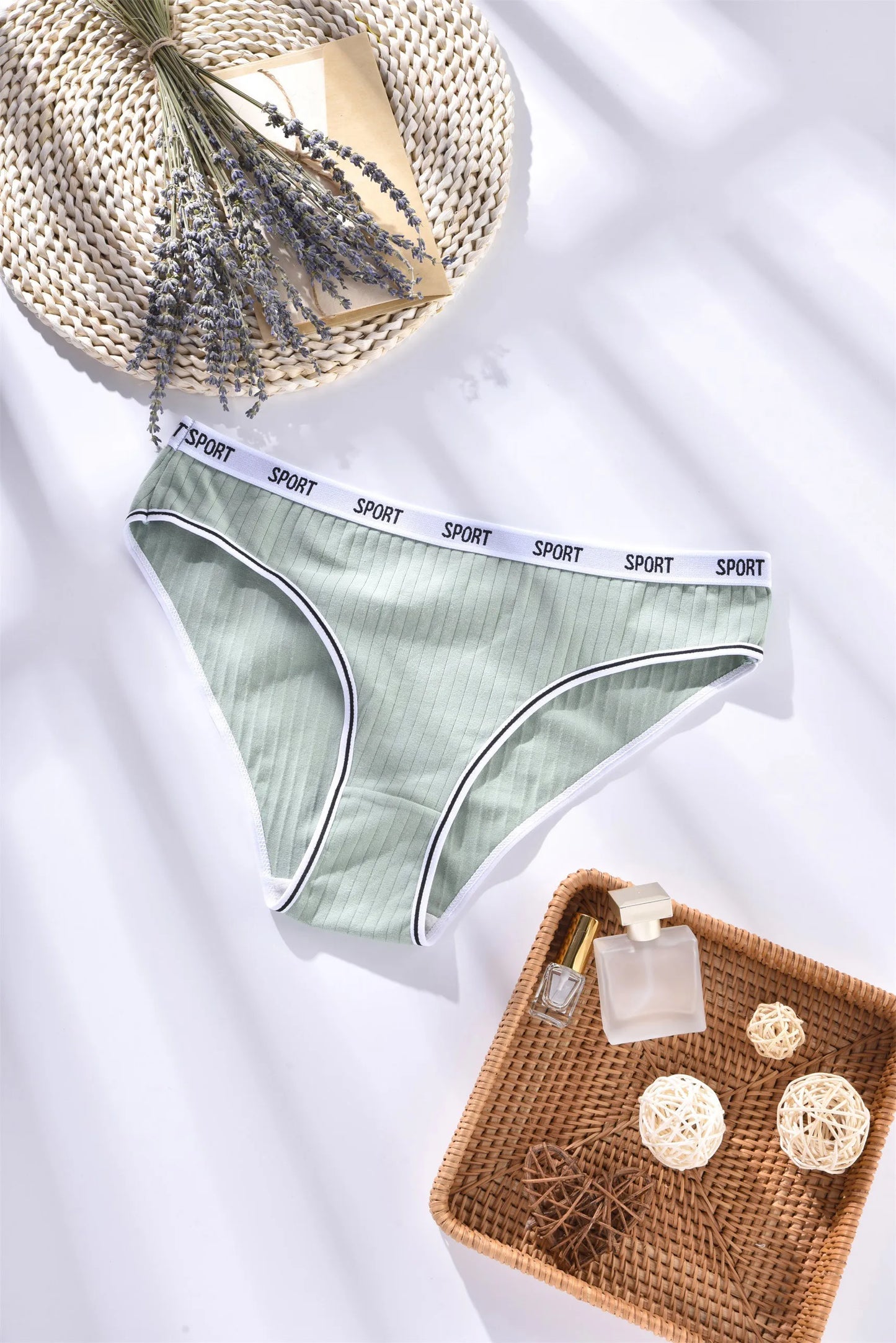 Fashion Letter Women's Underwear Breathable Cotton Triangle Pants Mid Waist Sexy Comfortable Lingerie Bright Cute Girl Briefs