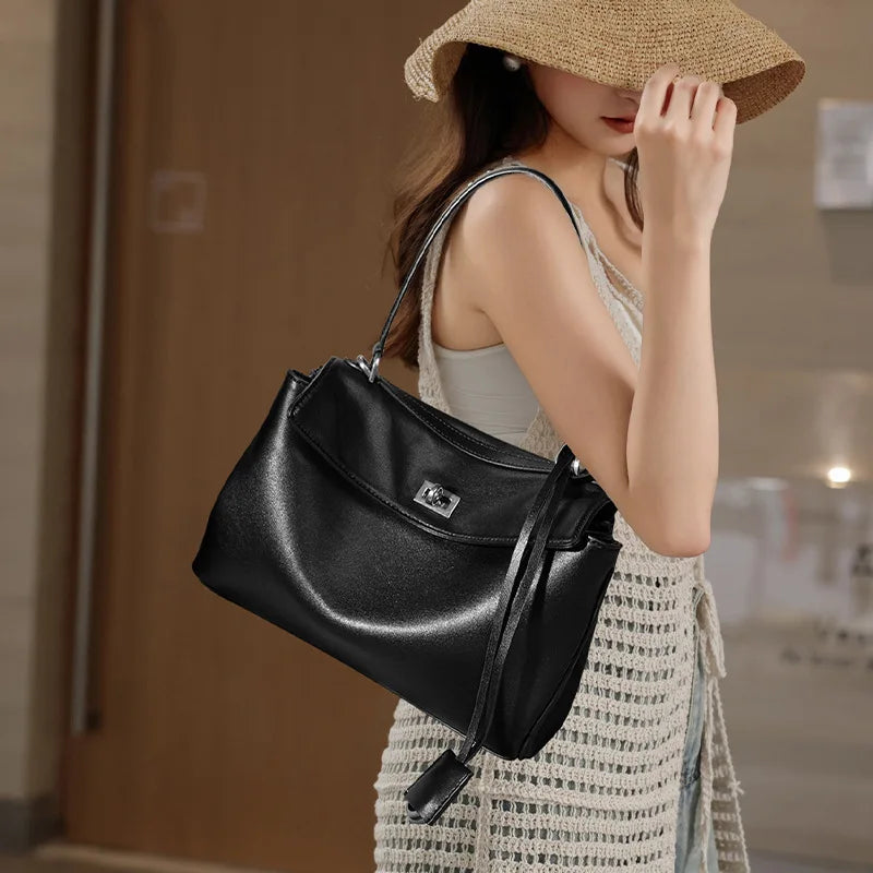 2026 large Genuine leather shoulder bag armpit top layer cowhide large capacity women's commuting high-end tote bag