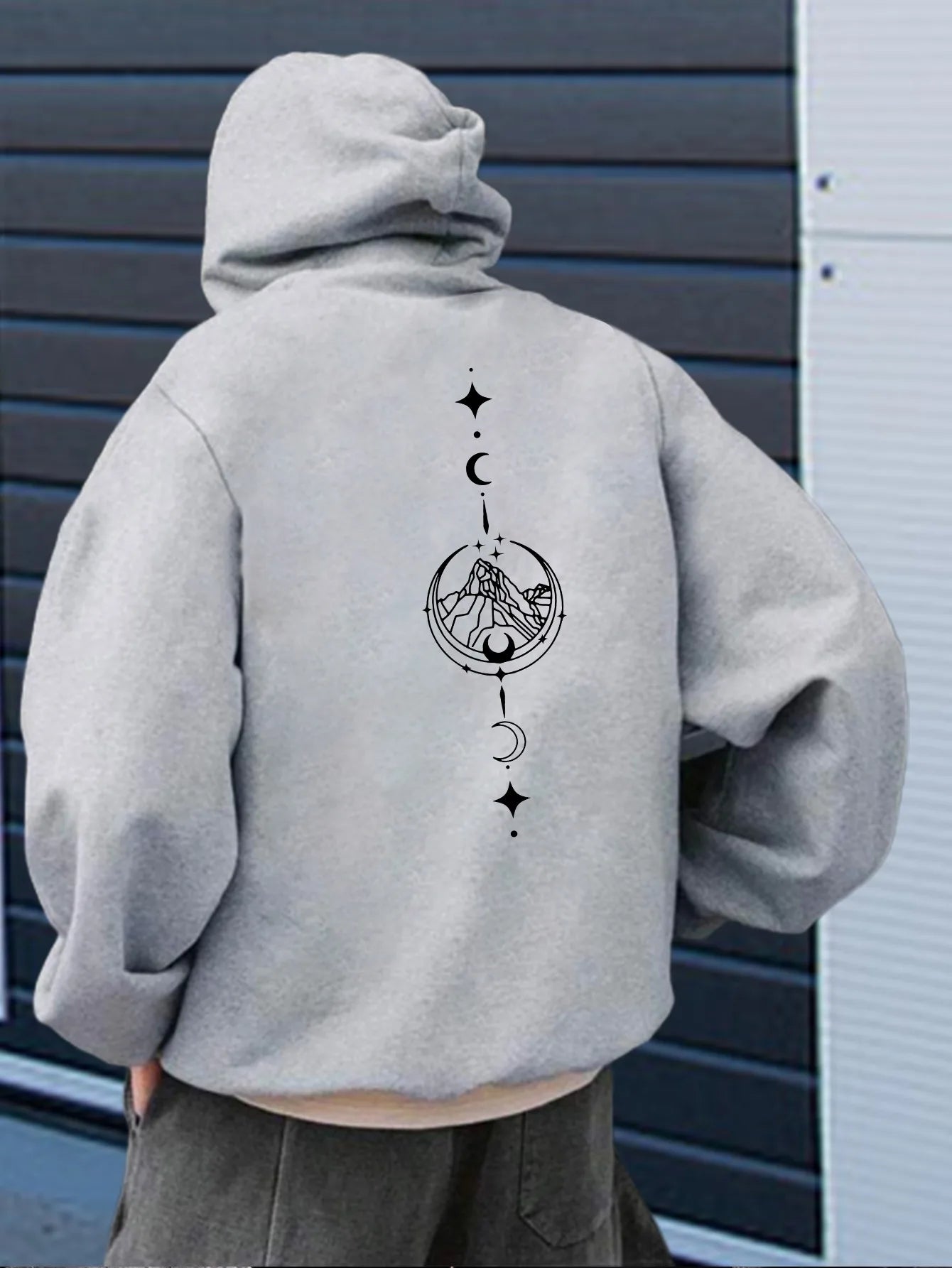 Men's autumn and winter casual fashion loose geometric print long sleeved hooded sweatshirt warm pullover BAZAARHUBO