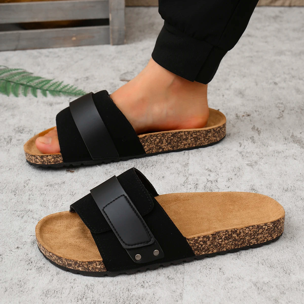 Men's One-Strap Sandals: Waterproof, Anti-Slip, Thick-Soled, Wear-Resistant, Soft-Soled, Comfortable, Everyday Slip-On Sandals.
