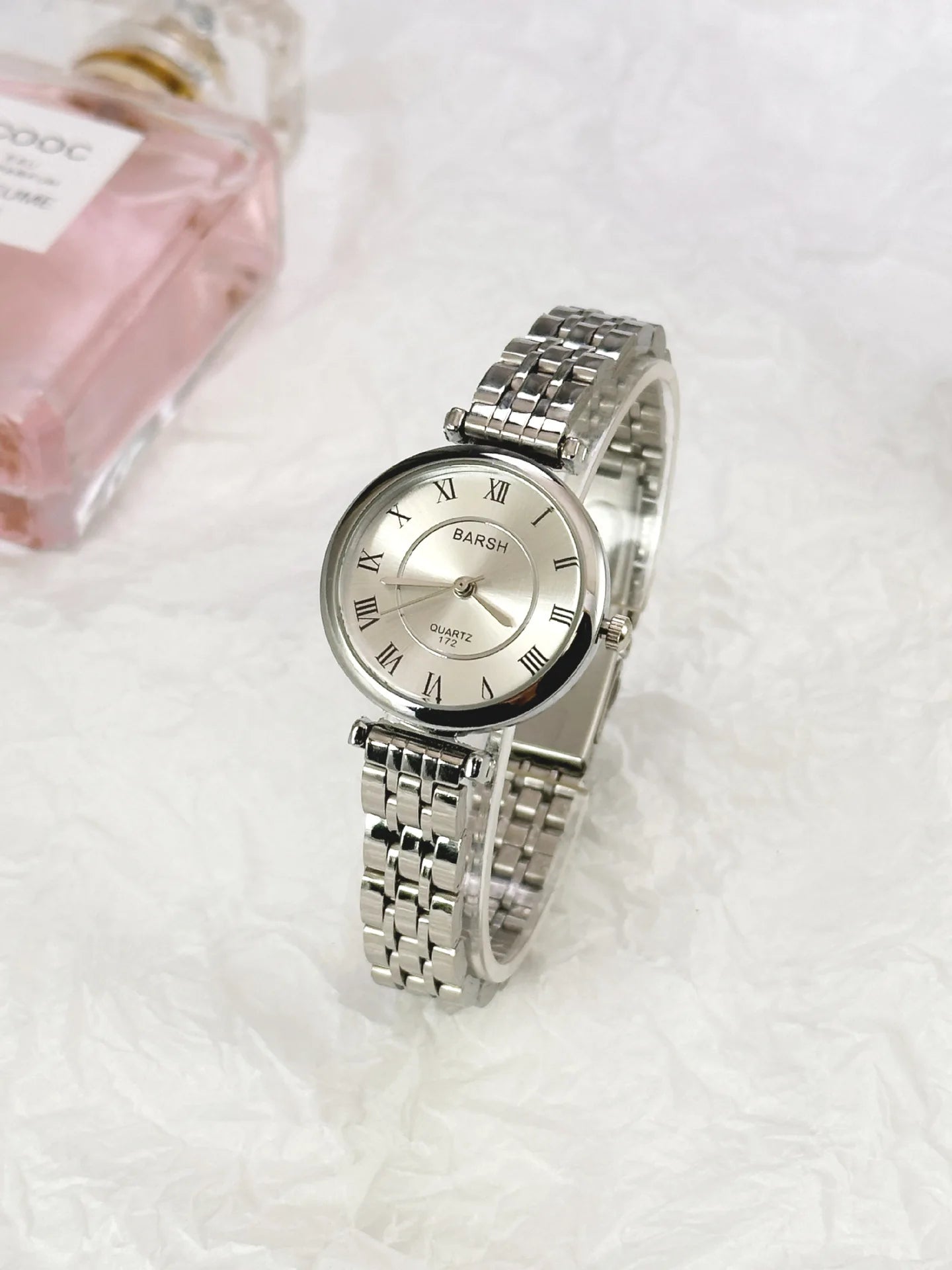 UTHAI New Women's Watch Steel Strap Exquisite Ladies' Watches Simple Thin Compact Fashion Wrist Watch Clock