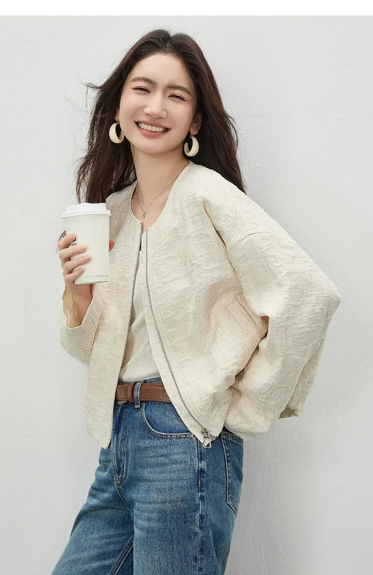 SENTUBILA Women's Loose Cropped Jacket 2026 Spring New Minimalist Round Neck 3D Embossed Jacquard Textured Zipper Coat 161WB6323