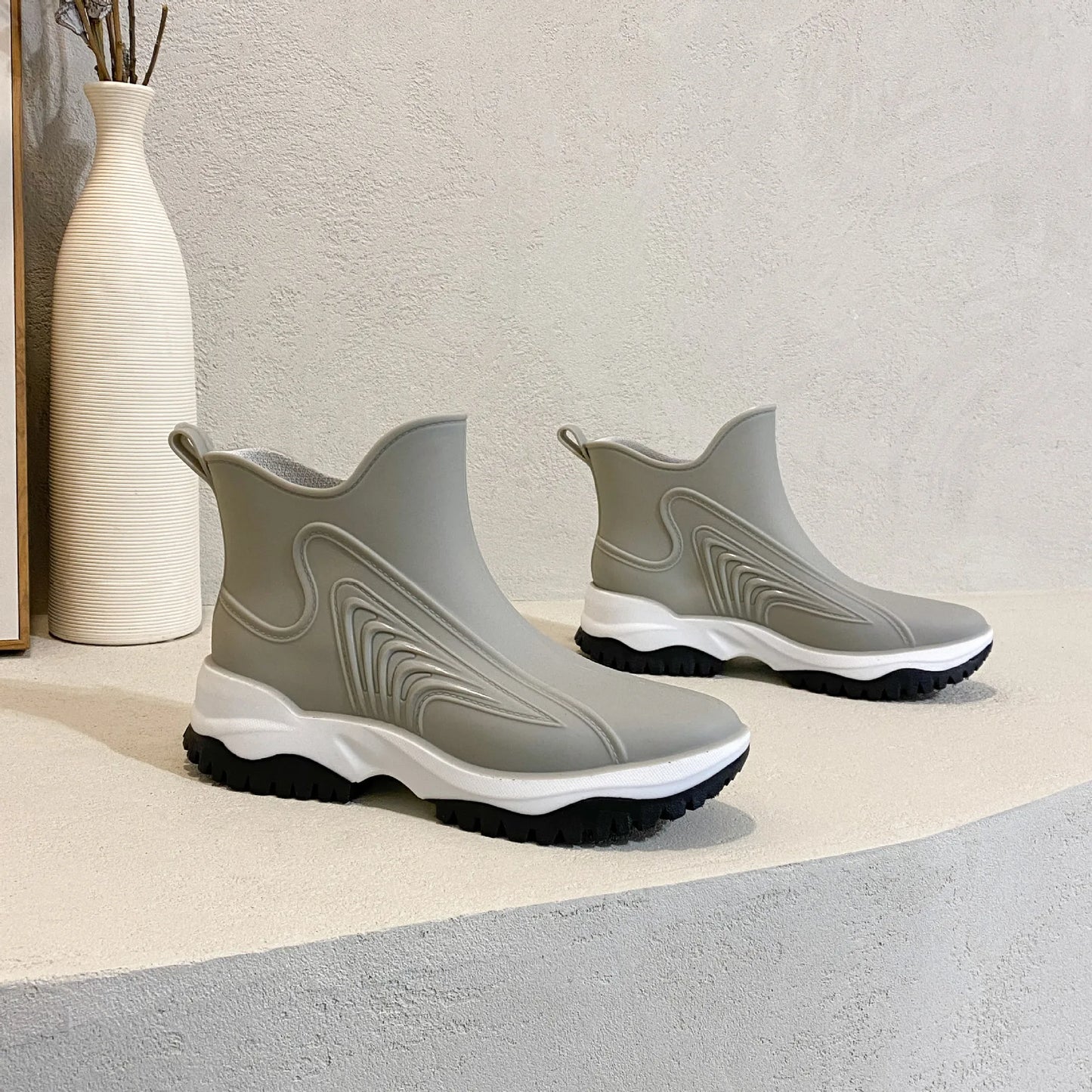 Women Rainboots Slip-on Waterproof Girls Ankle Boots PVC Anti-Slip Spring Autumn Rain Shoes Platform Woman Fishing Rubber Shoes