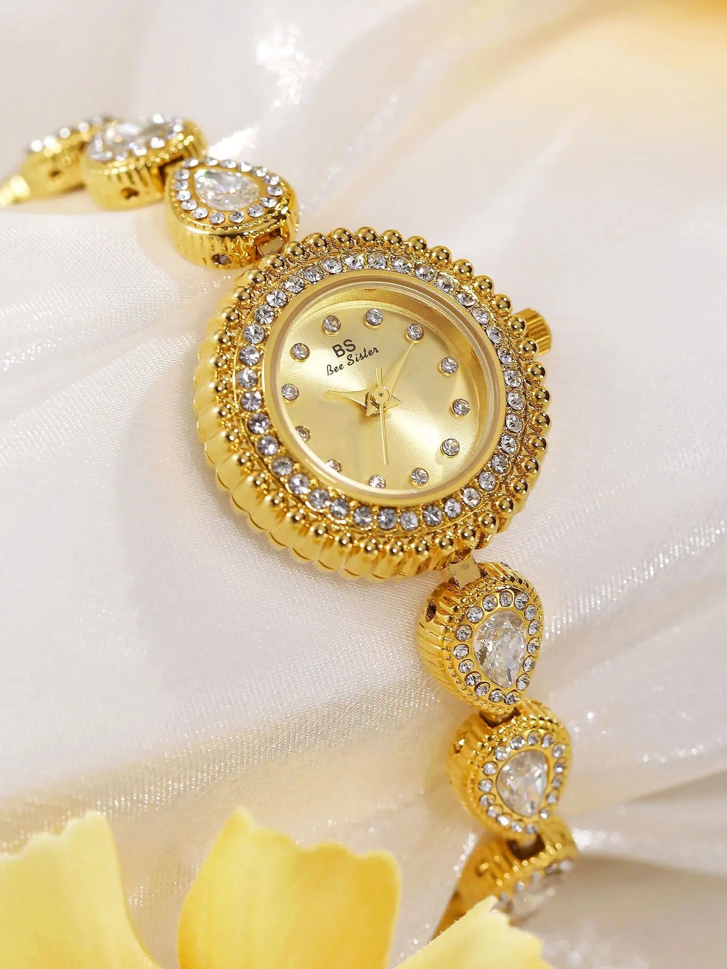Gold Women Bracelet Dress Watches For Ladies Wrist Quartz Watches 2025 Top Brand Luxury Golden Rhinestone Gift Girlfriend Clock