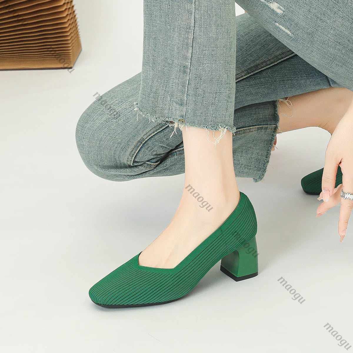 Shoes Woman High Heels Comfortable Square Knitted Breathable Comfortable Women's Flats Shoes (5cm High) 2025 New Collection