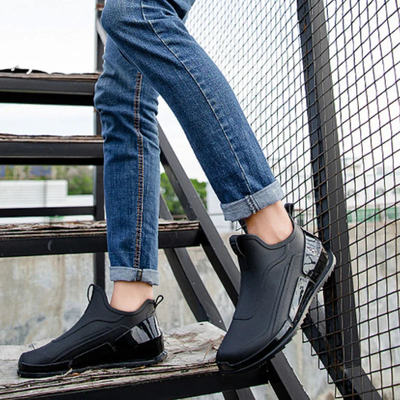 Men's Rain Boots Ankle Waterproof Shoes Men Casual Fishing Work Shoes Slip on Non-slip Rain Shoes Womens Kitchen Rubber Shoe 장화