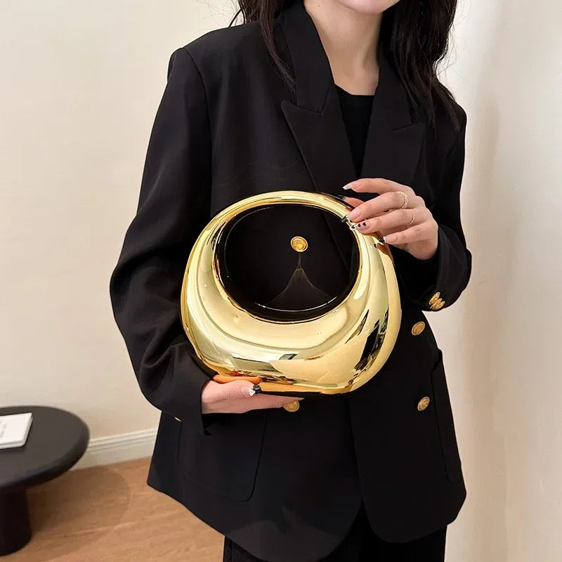 Hot Selling Creative Design Women's Top-Handle Bag PVC Metallic Luster Half Moon Banquet Women's Bag 2026 New Luxury Handbag