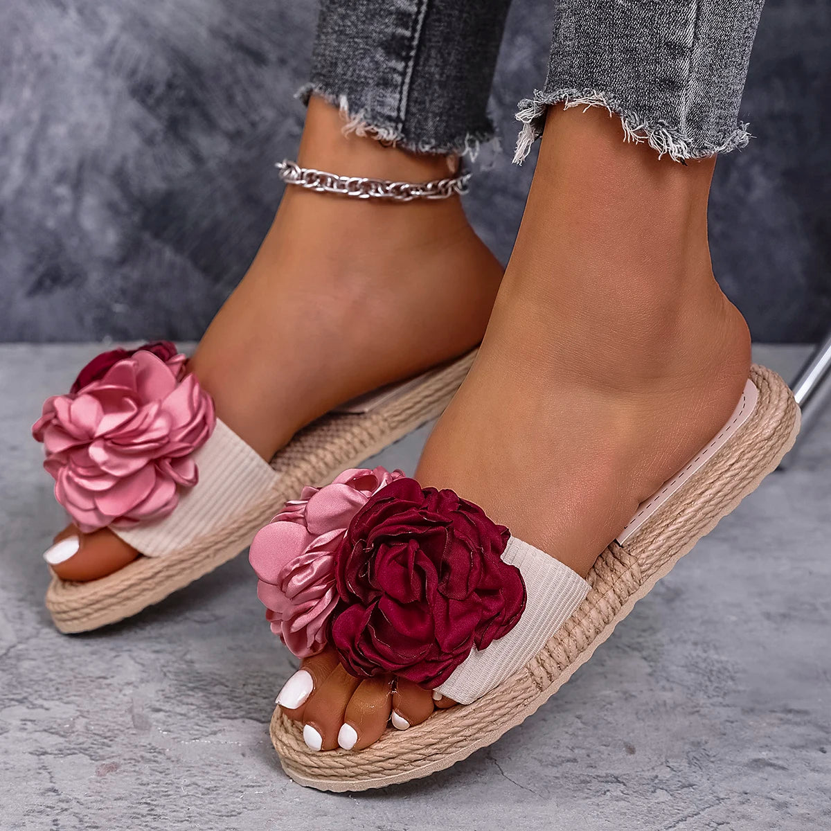 Women's Fashionable Multi-Color Large Flower Student Vacation Beach Lightweight Non-Slip Wear-Resistant Flat Slippers