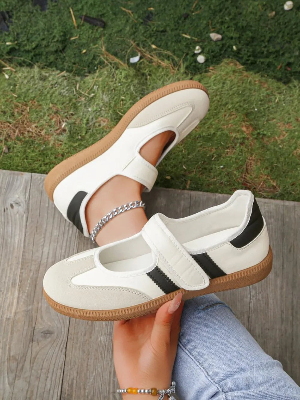 Women Sneakers 2026 New Fashion Solid Shallow Designer Shoes Spring Autumn Soft Soled Loafers Comfort Casual Female Sports Shoes