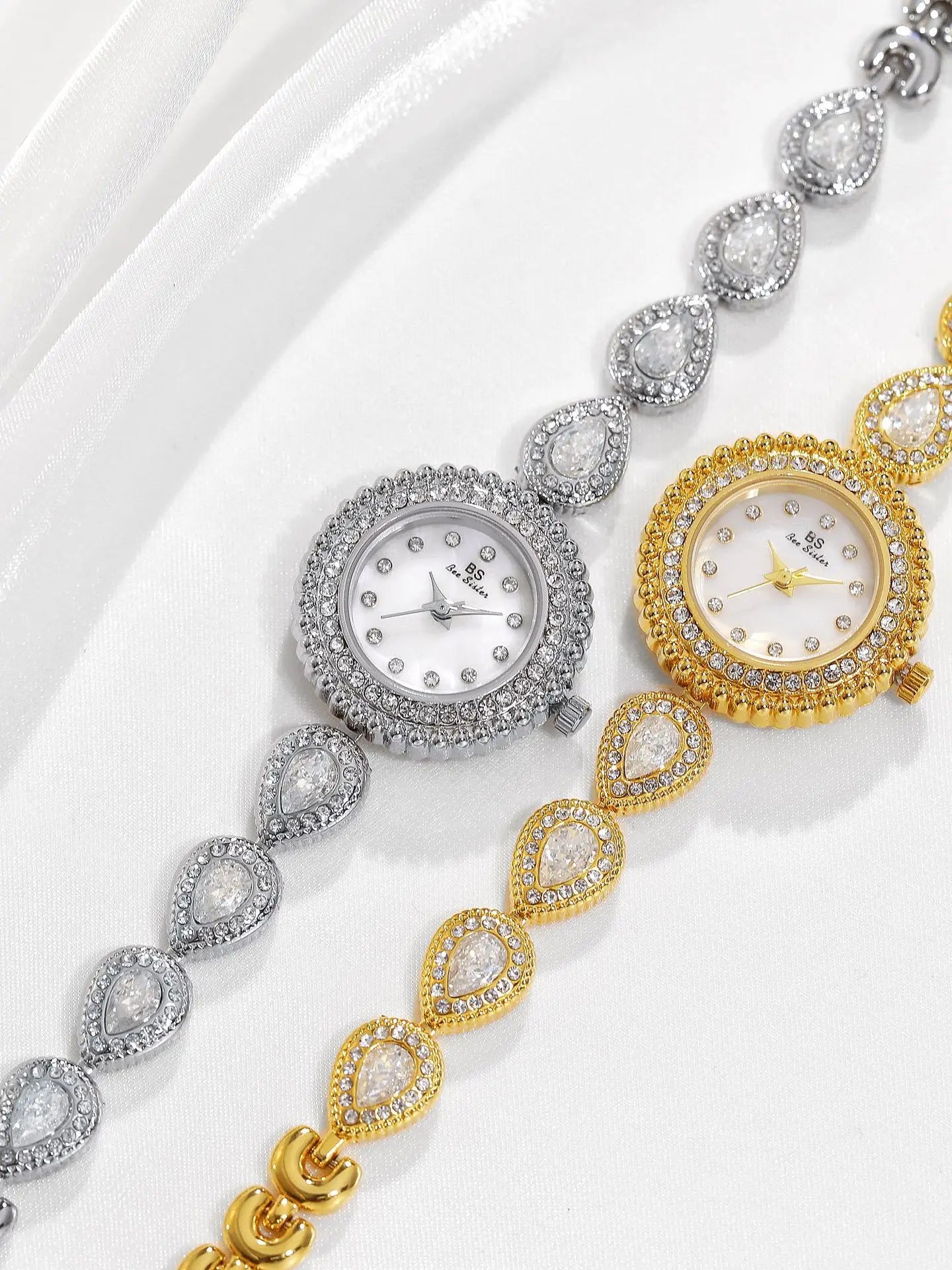 Gold Women Bracelet Dress Watches For Ladies Wrist Quartz Watches 2025 Top Brand Luxury Golden Rhinestone Gift Girlfriend Clock