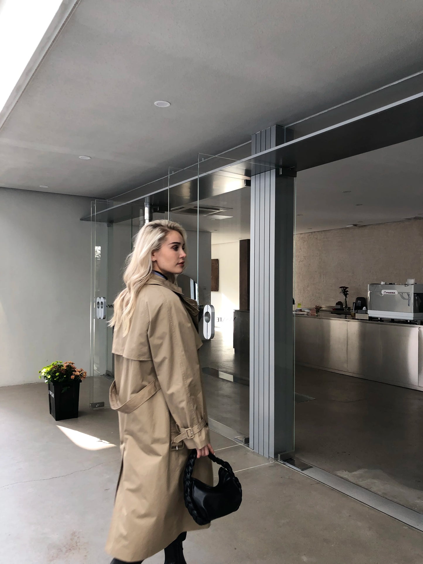 UK Brand new Fashion 2024 Fall /Autumn Casual Double breasted Simple Classic Long Trench coat with belt Chic Female windbreaker