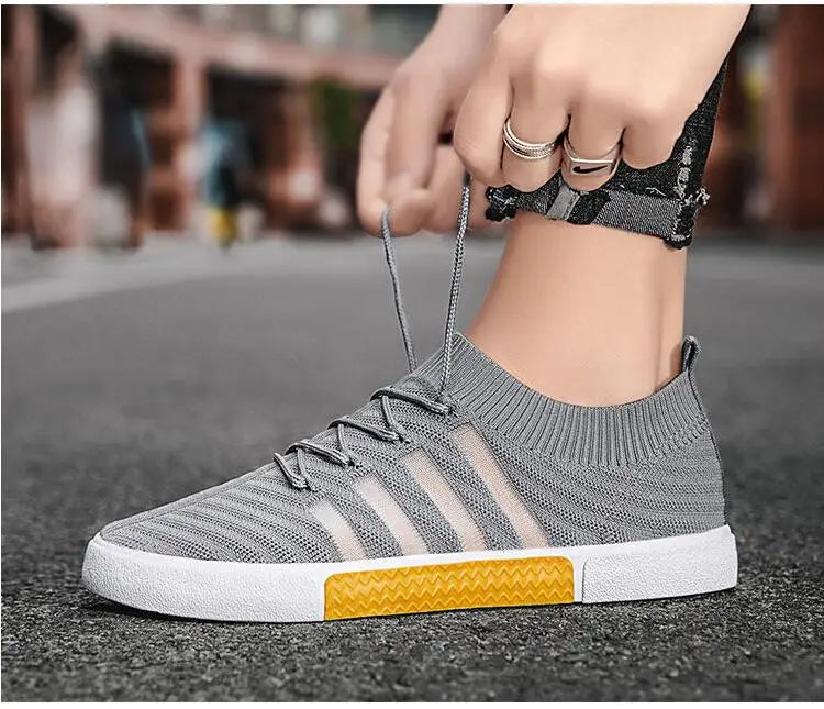 2022 New Super Light Mesh Men Running Sneakers Fashion Trend Lace-up Athletic Shoes Breathable Tenis Masculino Comfort Anti-skid