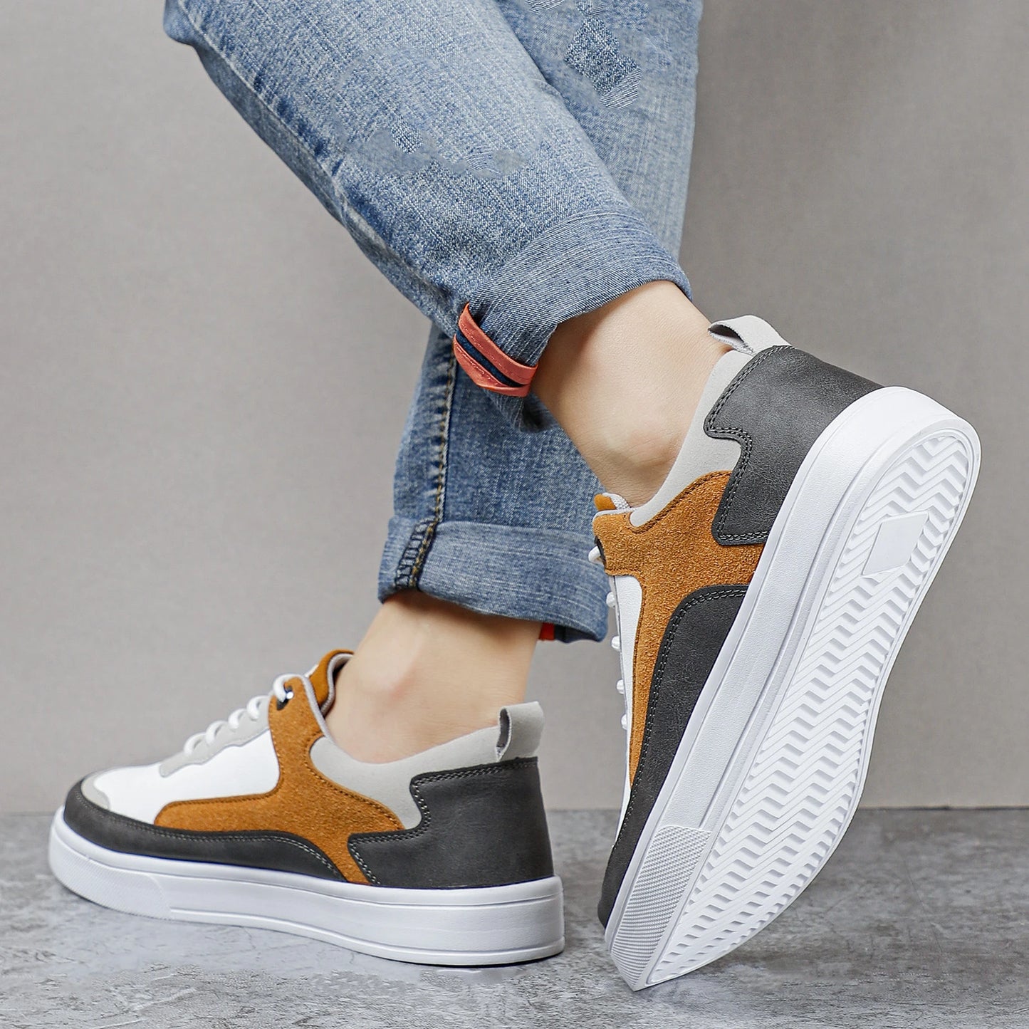Trend Men's Casual Sneakers Lightweight Flat Shoes Comfortable Non Slip Running Shoes Soft Sole Vulcanized Shoes for Men Zapatos