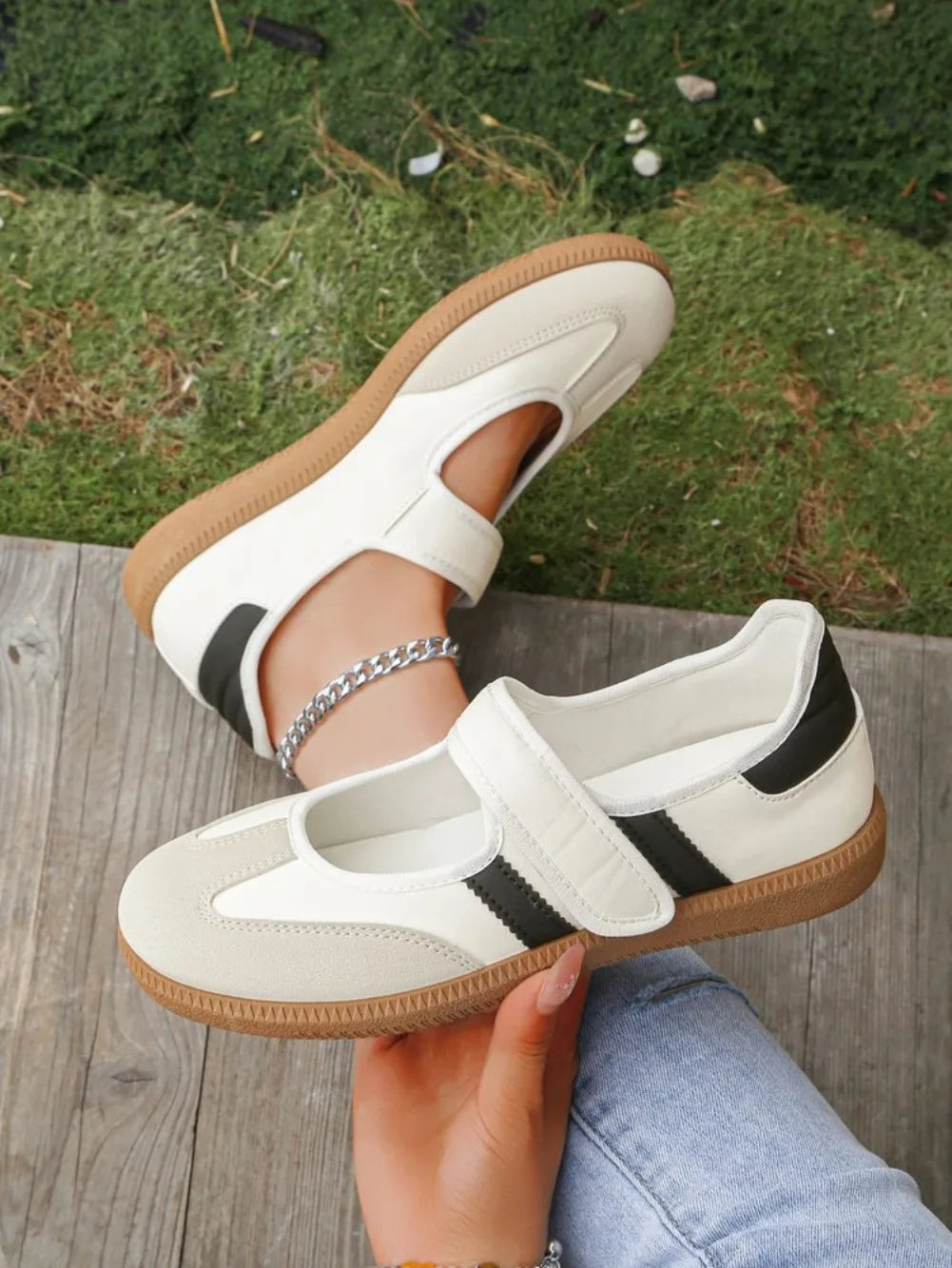 Women Sneakers 2026 New Fashion Solid Shallow Designer Shoes Spring Autumn Soft Soled Loafers Comfort Casual Female Sports Shoes