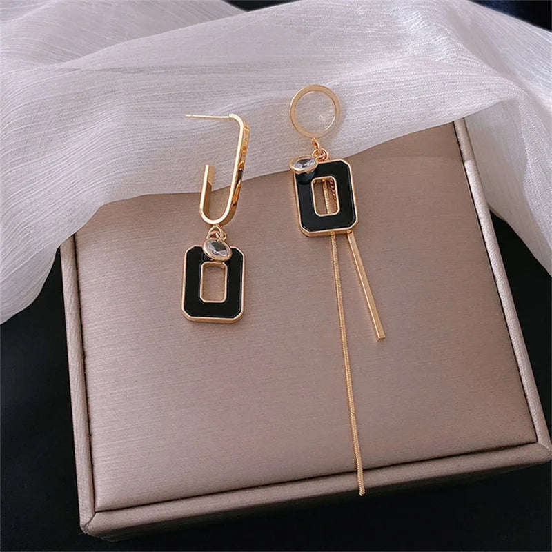 Korean Asymmetric Hollow Black Heart Dangle Earrings For Women Temperament Exaggerated Drop Earrings Party Jewelry