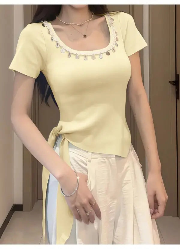 Short-sleeved Women's Top Bestseller 2025 New French Stylish Design Slimming and Flattering, Popular Online Clothing