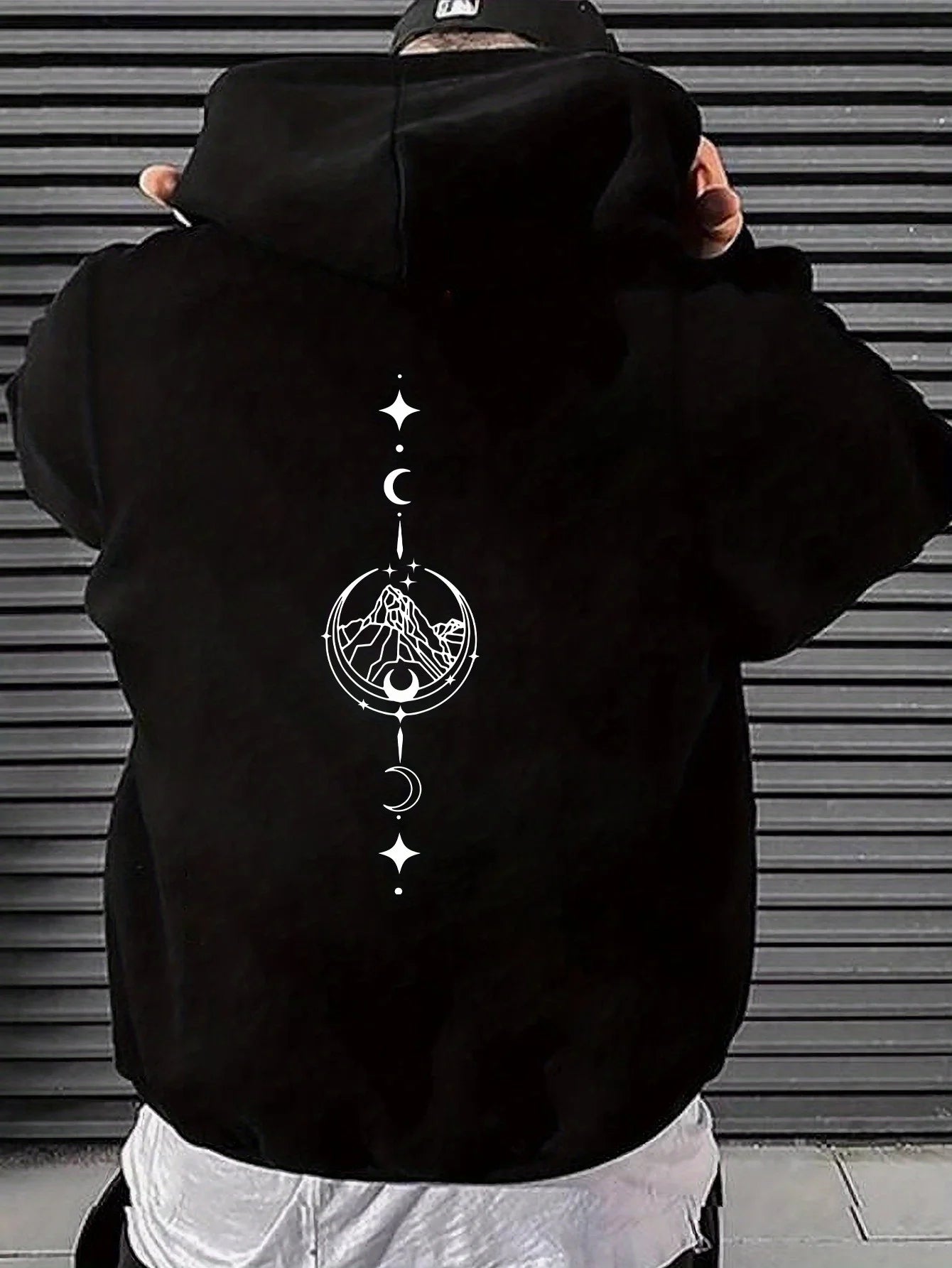 Men's autumn and winter casual fashion loose geometric print long sleeved hooded sweatshirt warm pullover BAZAARHUBO