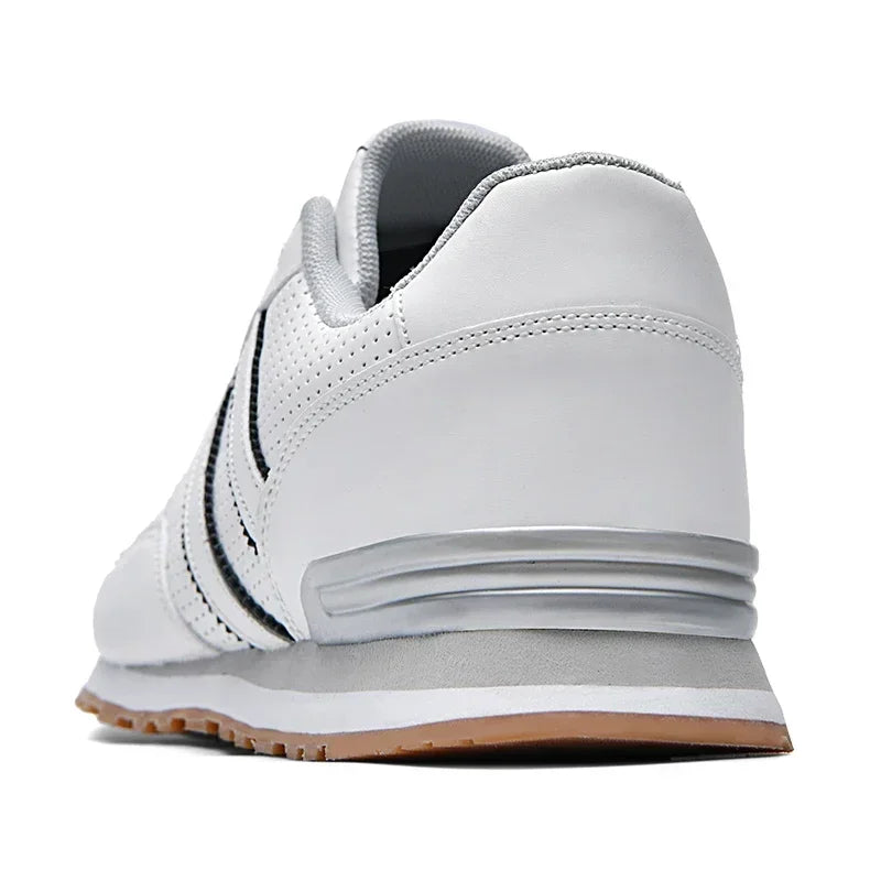 2024 Men Classical Running Shoes Lightweight Leather Outdoor Casual Sneakers Men Comfortable Sport Breathable Flat Jogging Shoes