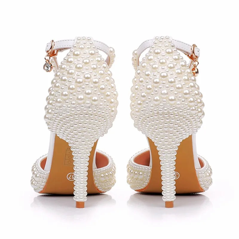 2025 New Large Pointed Womens Sandals Slim Heels Wedding Dress Beige Pearl Wedding Shoes Sandals Bridal High Heels Wedding Shoes