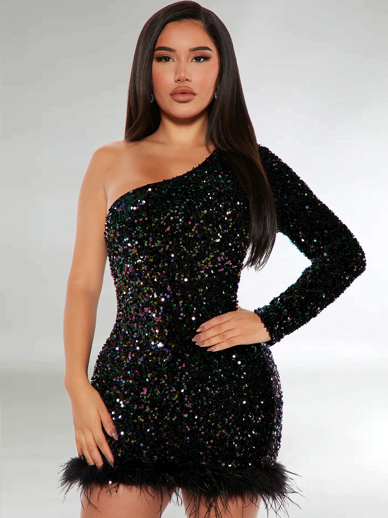 Sexy and Elegant Women's Party Dress Long Sleeved Diagonal Shoulder Off Shoulder Sparkling Edge Sequin Tight Women's Prom Dress