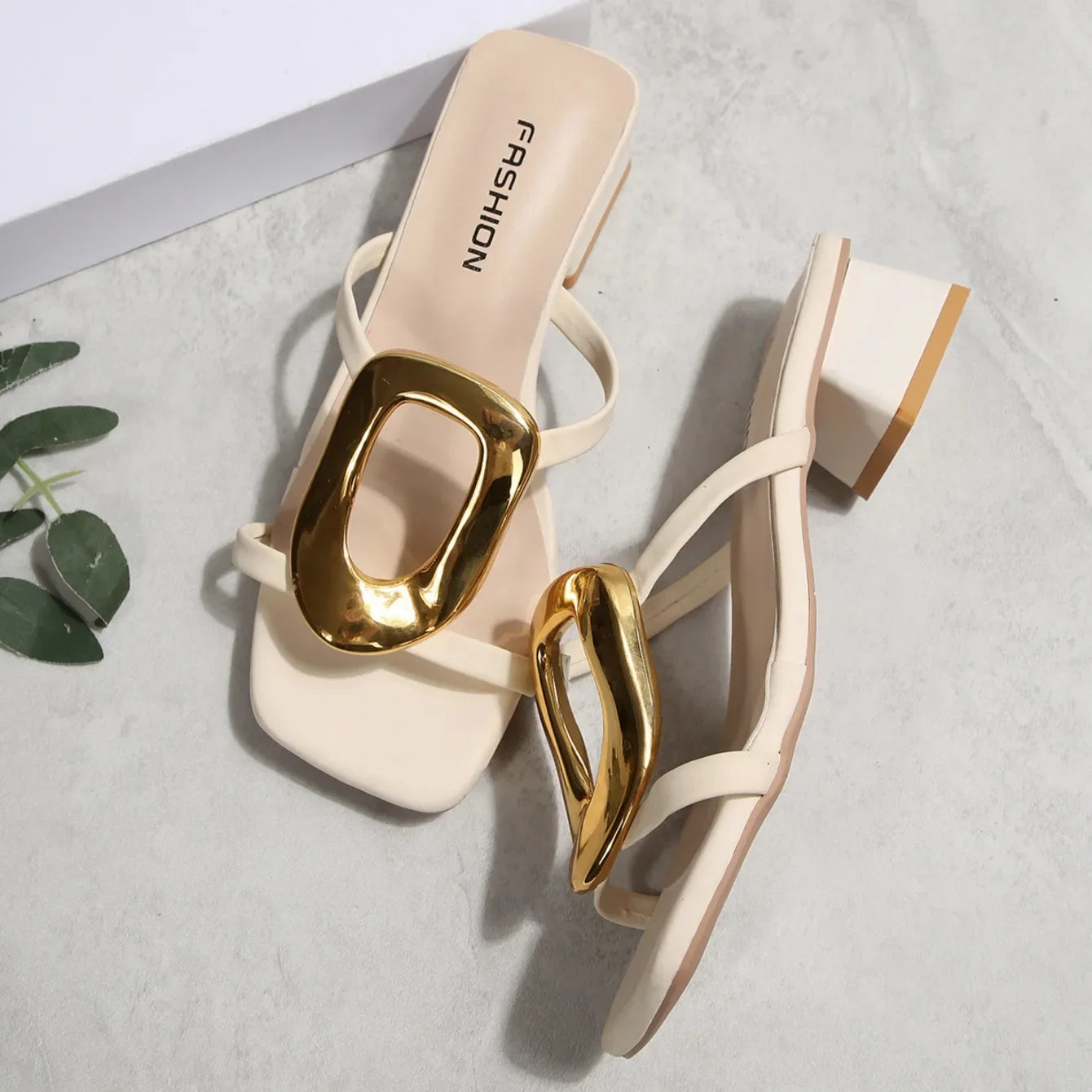 Elegant Women Sandals Sexy Designer Wedding Shoes Medium High Heels Open Toe Luxury Fashion Party Women Shoes Zapatos De Mujer