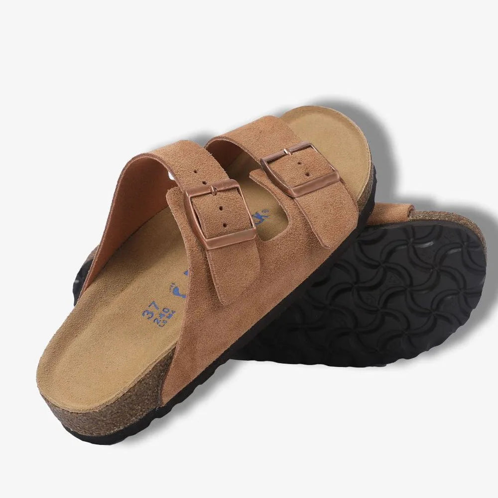 2026 Fashionable modern men's and women's sandals are comfortable and versatile for summer, beach, and outdoor use
