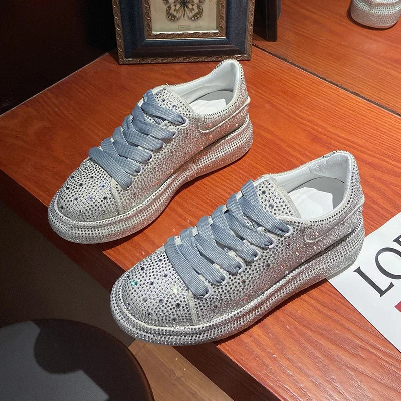 NEW Brand Women Fashion Casual Glitter Sparkling Sneakers Women Encrusted Lace Up Shoes White Sole Fashion Street Sneakers Shiny