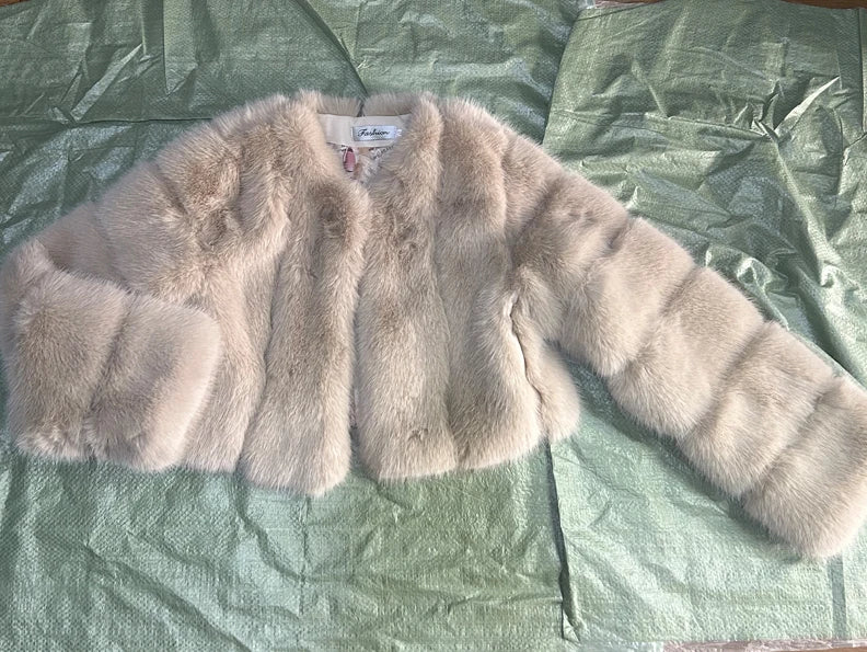 Faux Fox Fur Coat V-Neck Winter Woman Long Sleeve Warm Winter Coat Women Fashion Luxury New Fur Jacket Teddy Chic Outwear 2024
