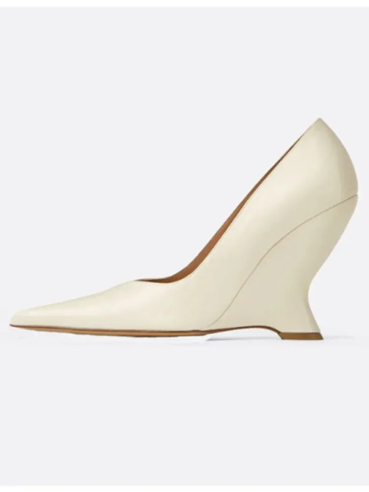 Summer 2024 New High Heels Thick Sole Thick Heel Lacquer Leather Shallow Mouth Pointed Fashion Sexy Women's Oversized Shoes