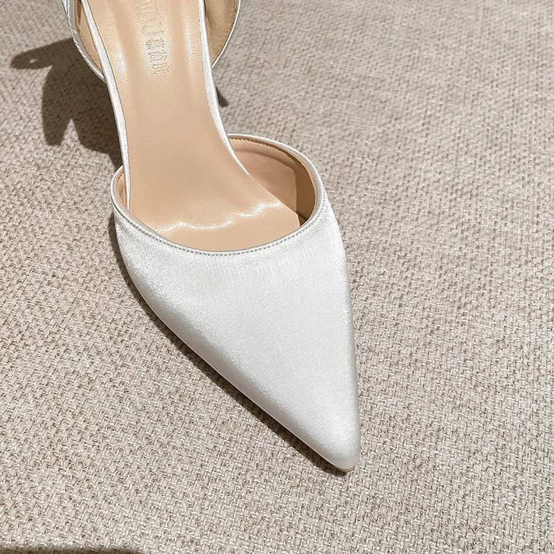 2022 New Solid Color Fashion Design Stiletto Bow Hollow Women's Wedding Shoes Women's Exquisite Shallow Mouth Satin High Heels