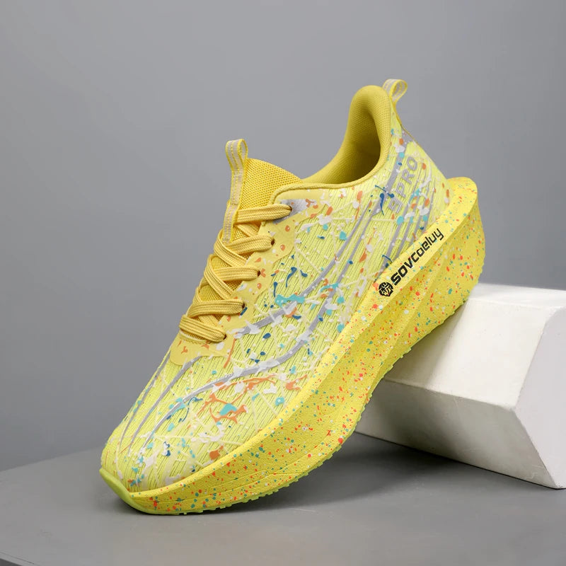 Men's Running Shoes with Luminous Features, Carbon Plate Technology, Youth Sports Shoes with Shock Absorption, Wear Resistance, Lightness, and Breathability. Tpr Non-Slip Soles, Suitable for Outdoor Hiking, Fitness, Training,