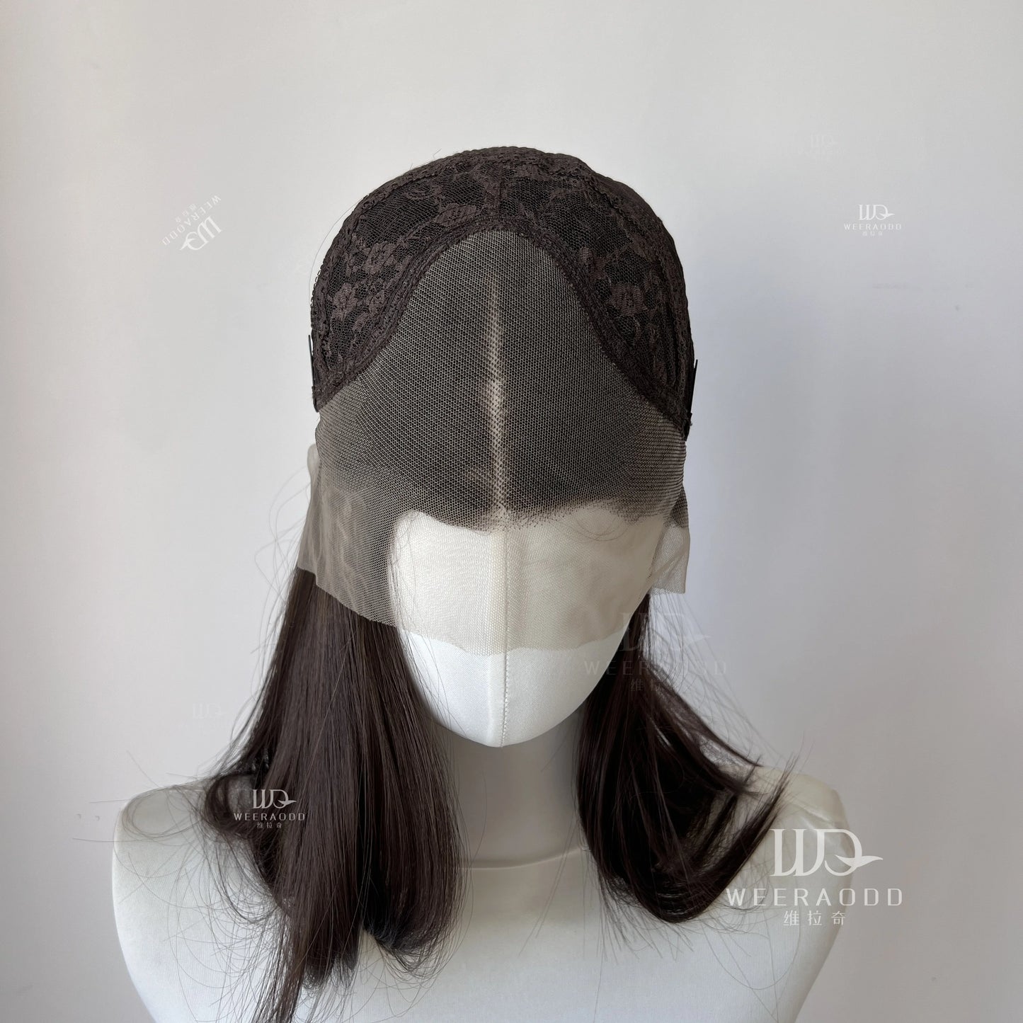 Dark Brown Shoulder Length Synthetic Lace Front Wigs for Women 13x4 Glueless Middle Part Synthetic Wigs 150% Density Natural