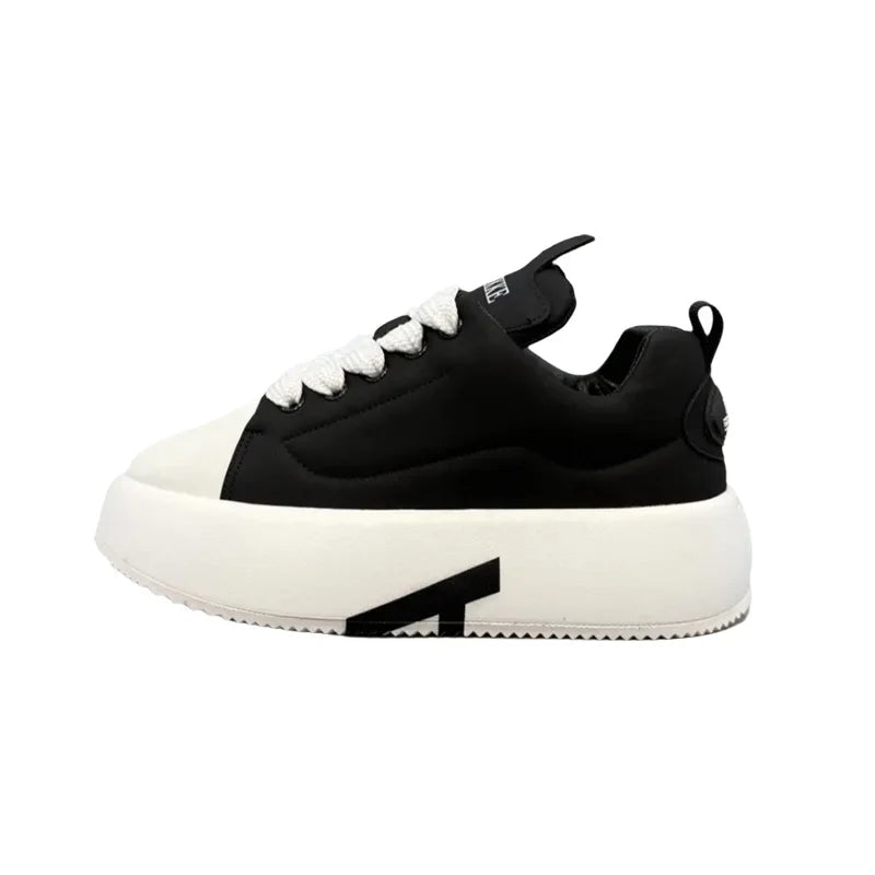 Thick Bottom Heightening White Shoes Round Toe Lace Up Casual Board Shoes Men Anti-slip Comfort Sneakers Fashion Running Shoes
