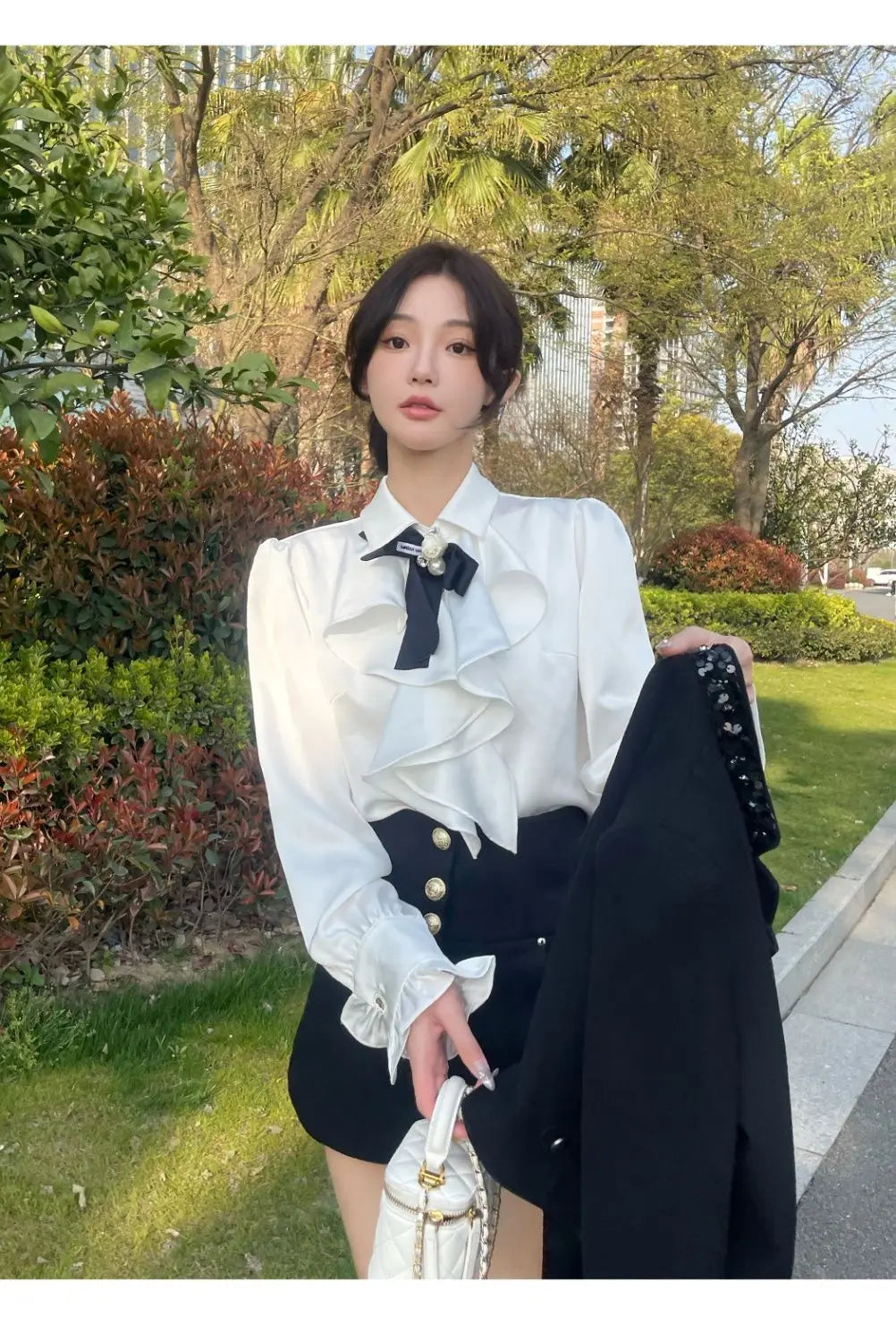 White Shirts Woman Lace Ruffles Blouses Sweet Female Peter Pan Coller Crop Long Sleeve Tops Preppy Ladies Temperament Tops Q190