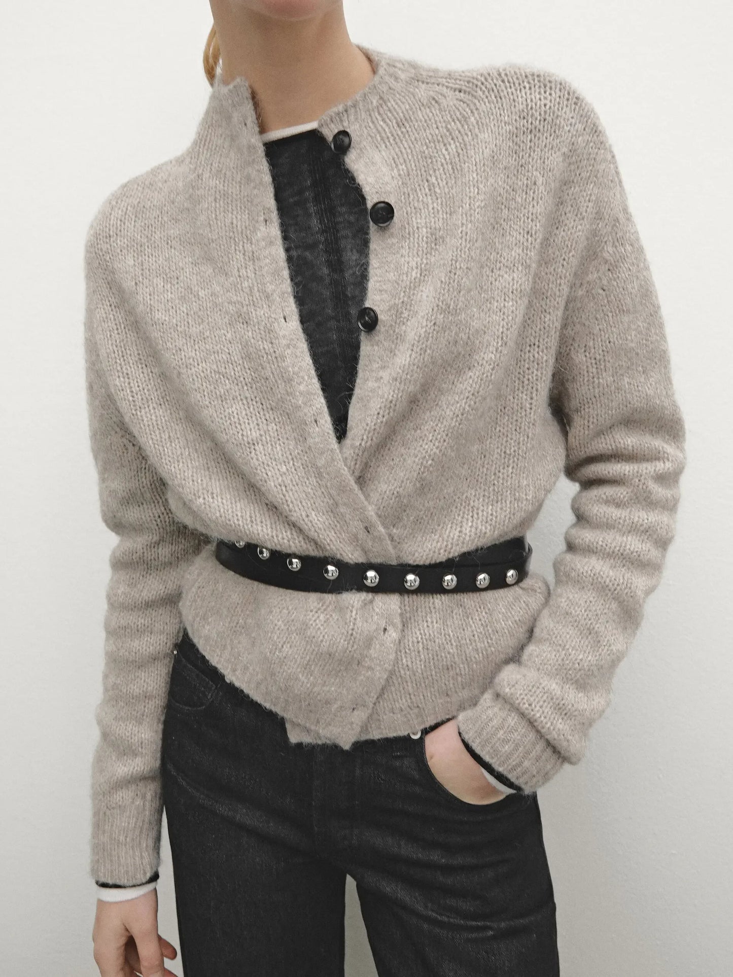 Ethereal costume 2026 MD YAZHIMEI spring new style of Women's Casual minimalist commuter style semi-turtleneck knit cardigan