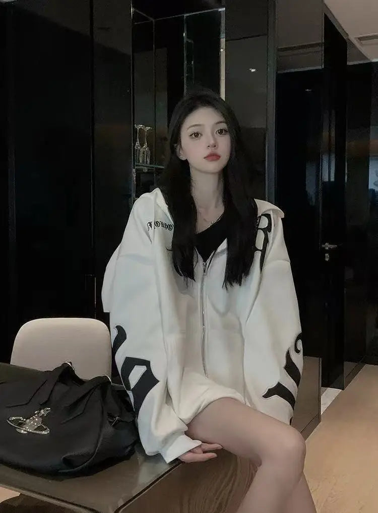This year's new autumn and winter tide brand letter fashion hooded couple hoodie senior design sense loose large size coat