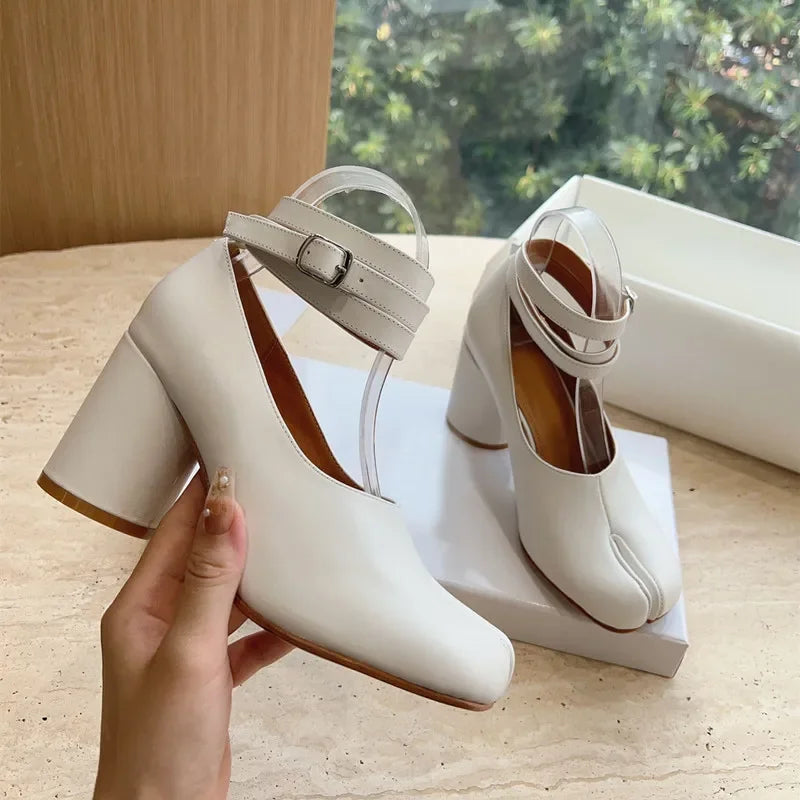 Vintage Spring Fashion Slipt Toe Tabi Women Pumps Chunky Round Heeled Ankle Strap High Heels Patent Leather Party Shoes