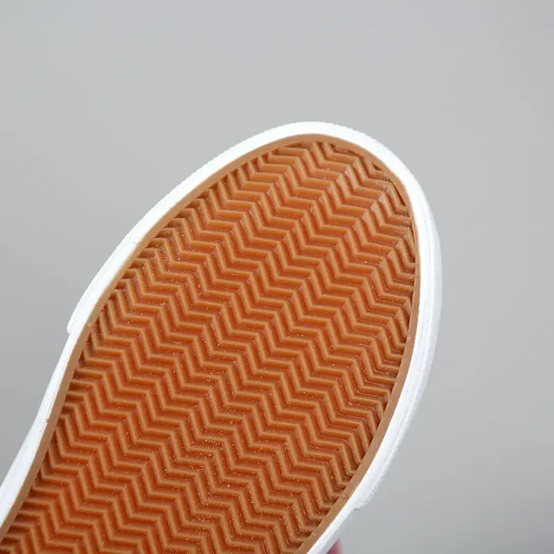 Red Women Footwear Flat Round Toe Black Canvas Ladies Shoes New Arrival 2025 Sale Cheap Vulcanized for Casual Urban 39 Walking A