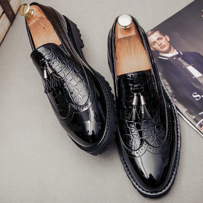 Fashion Shoes Office Shoes Slip-on Shoe Mens Leather Shoe Berathable Moccasins Fringed Men Shoes 2025 New Zapatos Para Hombres
