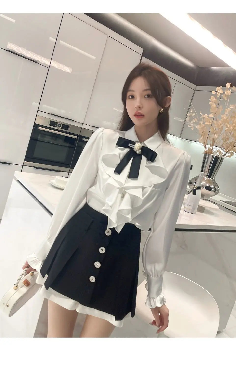 White Shirts Woman Lace Ruffles Blouses Sweet Female Peter Pan Coller Crop Long Sleeve Tops Preppy Ladies Temperament Tops Q190
