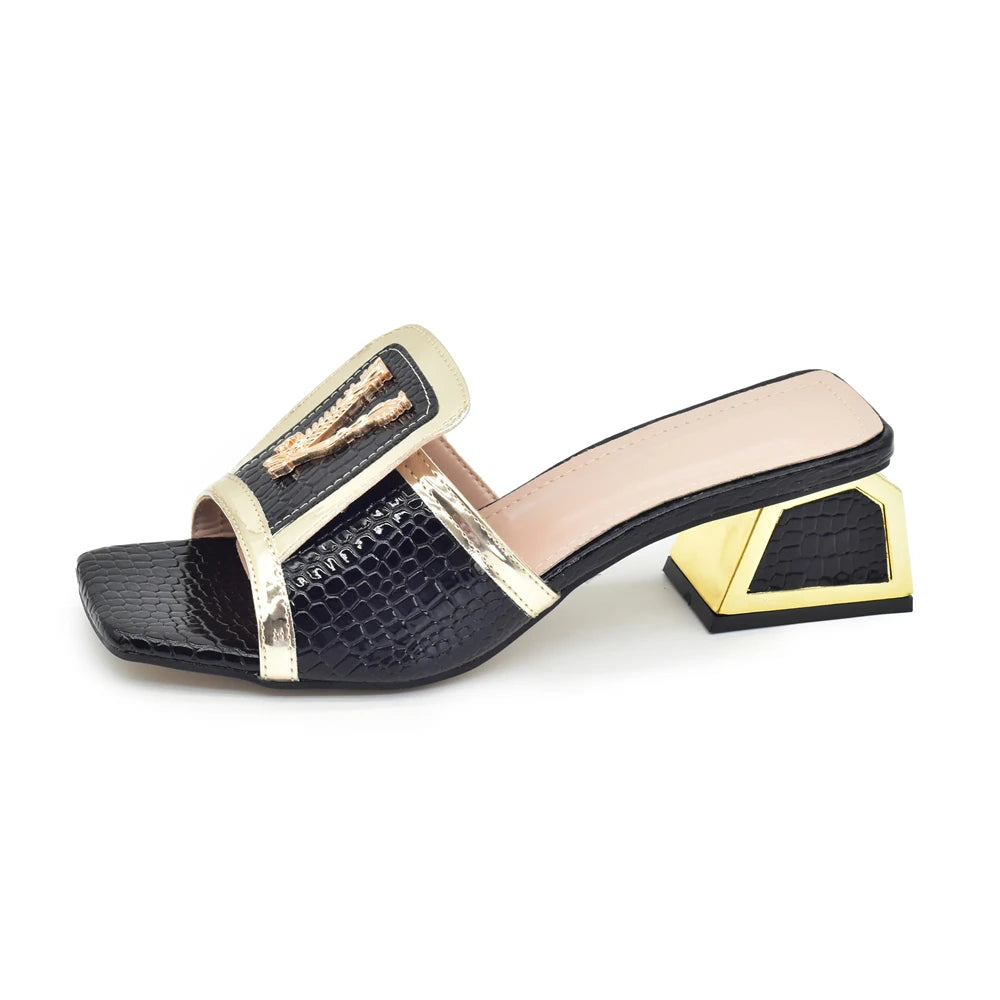 Latest Luxury Designer High Heels Sandals Women Open Toe Pumps Patent Leather Ladies Shoes and Sandals Decorated with Appliques